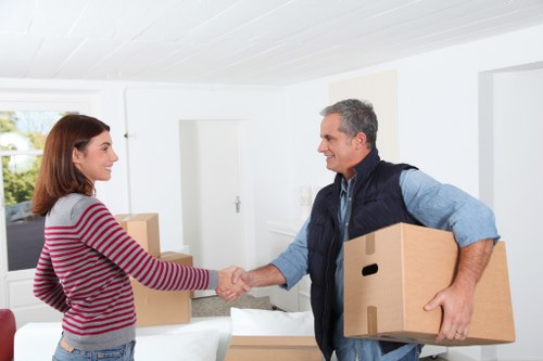 Moving project with secure storage in Mileend supporting safe item handling