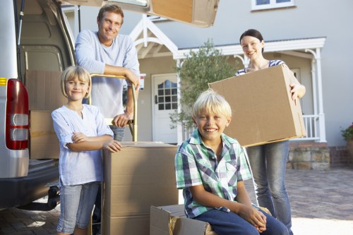 Flexible removals and storage options for flats, homes, and offices in Mileend